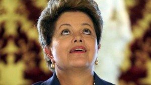 Rousseff intenta zafarse juicio político