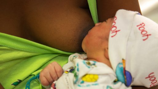 Reglamento aplicación ley declara prioridad fomento lactancia materna