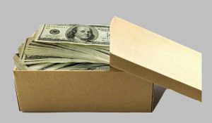 Roban 127 mil dólares a pareja RD