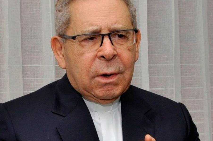 Monseñor Núñez Collado renuncia de membresía del Grupo Estrella