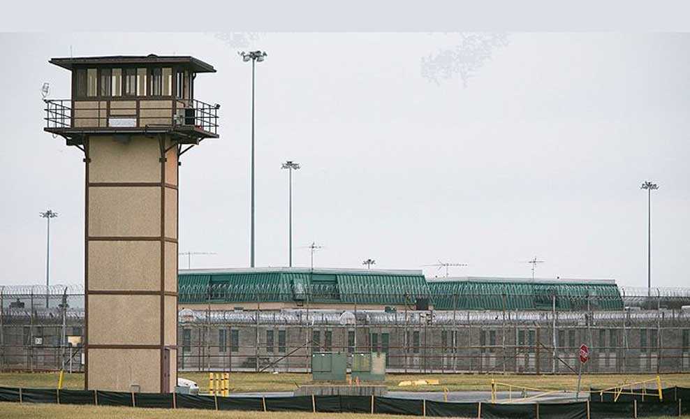 Delaware: Reclusos se apoderan de una prisión y toman rehenes