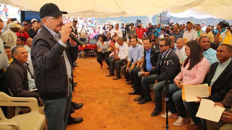 Presidente Medina presenta Proyecto Desarrollo Agroforestal