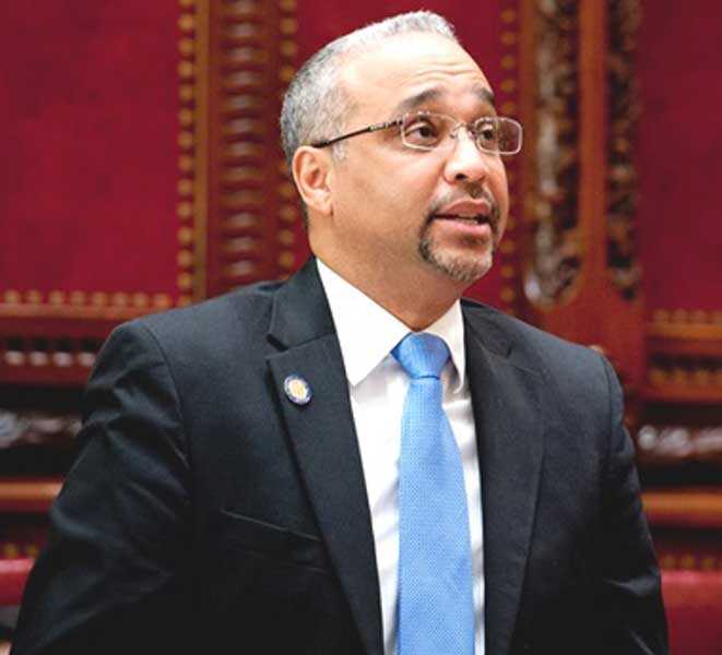 Senador dominicano NY acusado de recibir miles dólares indebidamente