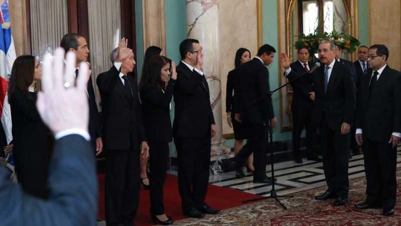 Danilo Medina juramenta miembros TSE y Suprema