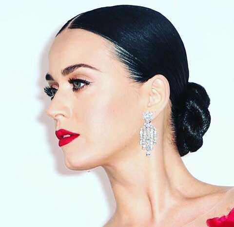 Katy Perry será anfitriona de premios MTV