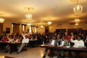 Aprueban regulación del tránsito en algunas vías de Santiago