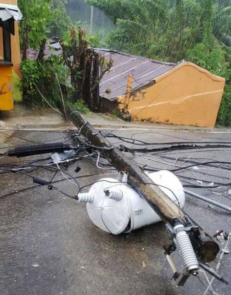 Huracán María afecta servicio eléctrico zona norte RD