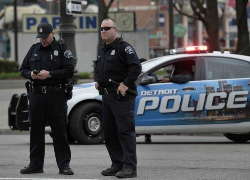 Detroit: Niñito balea otros dos en centro de cuidado infantil