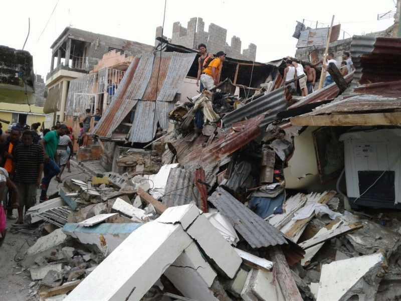 Al menos 150 viviendas resultaron destruidas en Santiago por lluvias