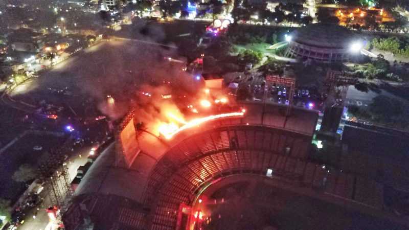 Fuego afecta el estadio Quisqueya Juan Marichal
