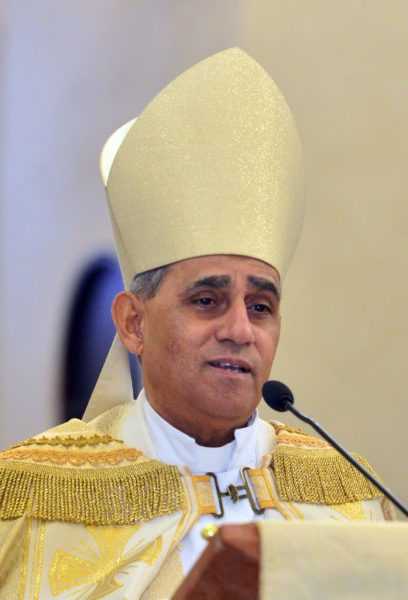 Arzobispo llama gobierno resolver problema migración