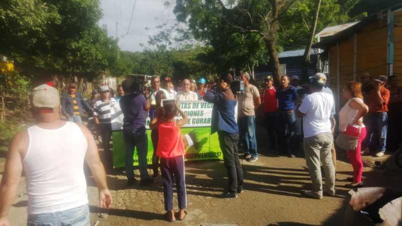 Comunitarios impiden acceso vertedero de Guazumal