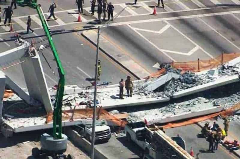 Confirman 6 muertos en colapso de puente peatonal en Florida