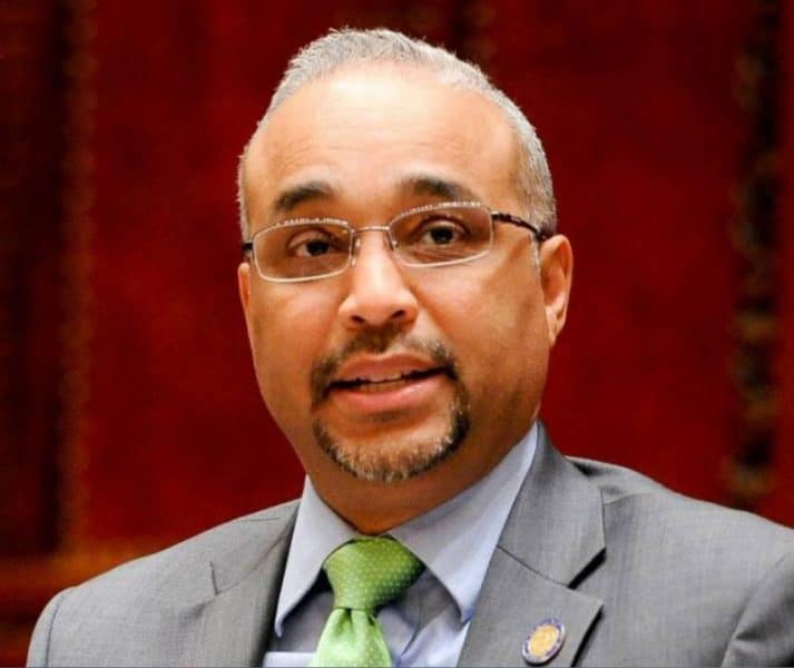 Gobernador y alcalde NY lamentan muerte senador José Peralta
