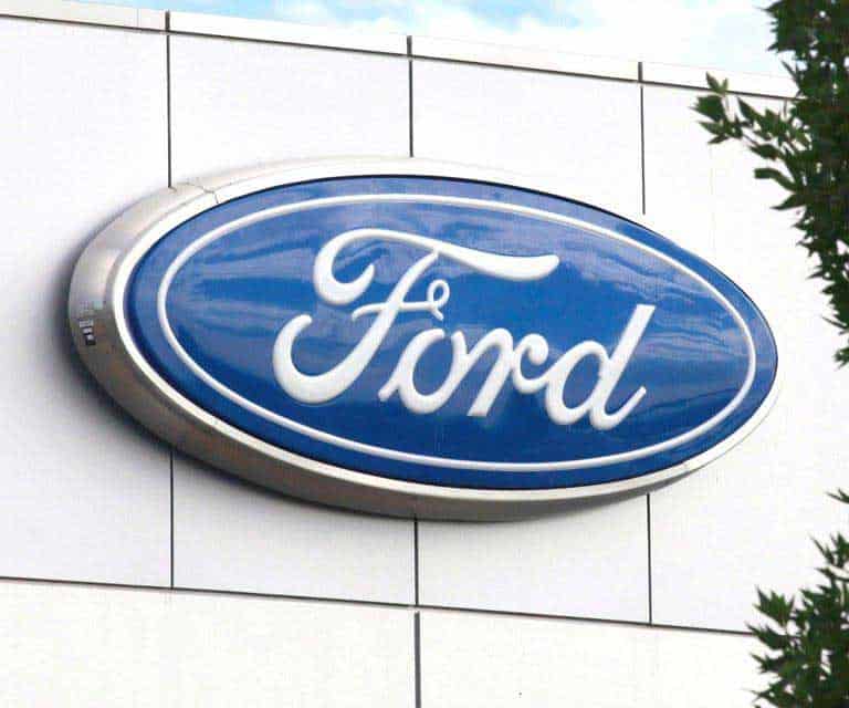 Ford recorta 7 mil puestos de trabajo