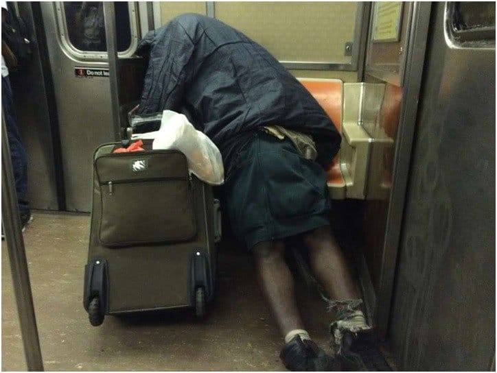 Desamparados fuera de control en subway NYC