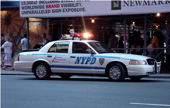 Policía persigue pistolero hirió tres en el Alto Manhattan
