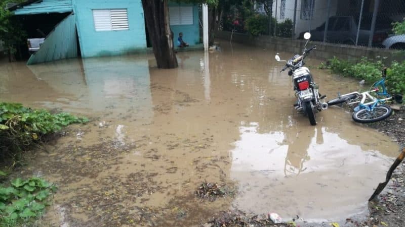 Santiago: Varias comunidades afectadas por inundaciones