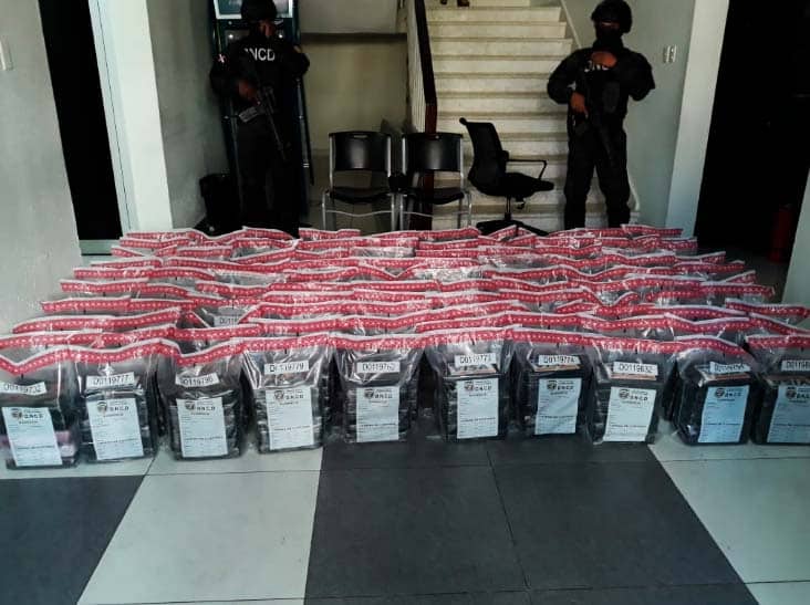 Tres dominicanos implicados en alijo 599 kilos cocaína