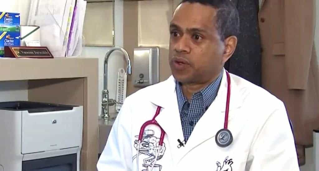 Médico dominicano contradice declaraciones gobernador Cuomo