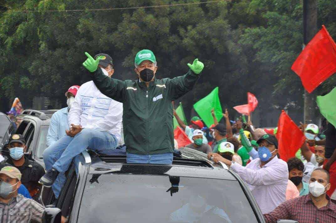 Leonel Fernandez campaña