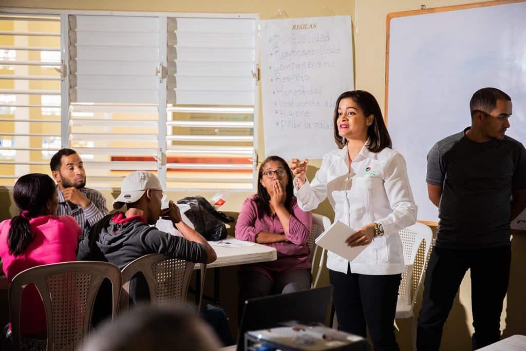 BHD León respalda a Mujeres que Cambian el Mundo