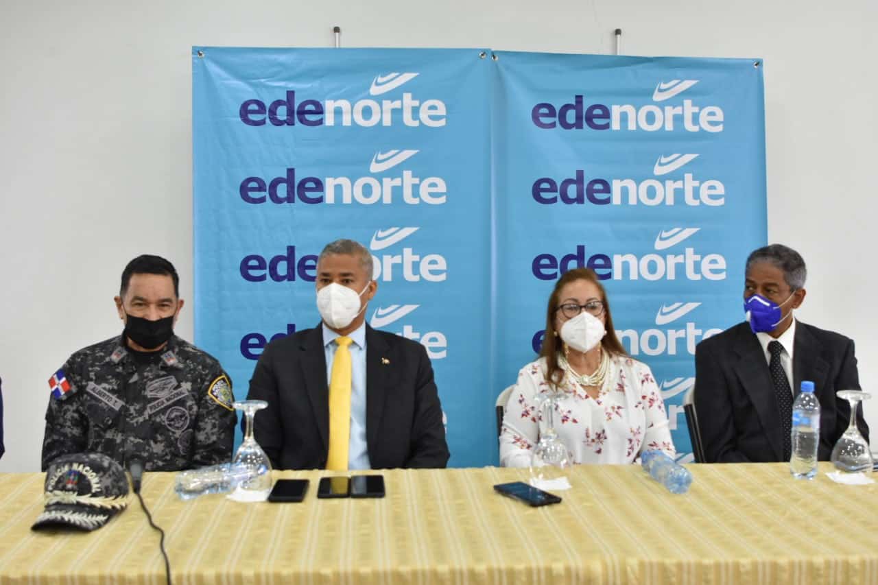 Edenorte inicia iluminación entradas y salidas municipios Cibao