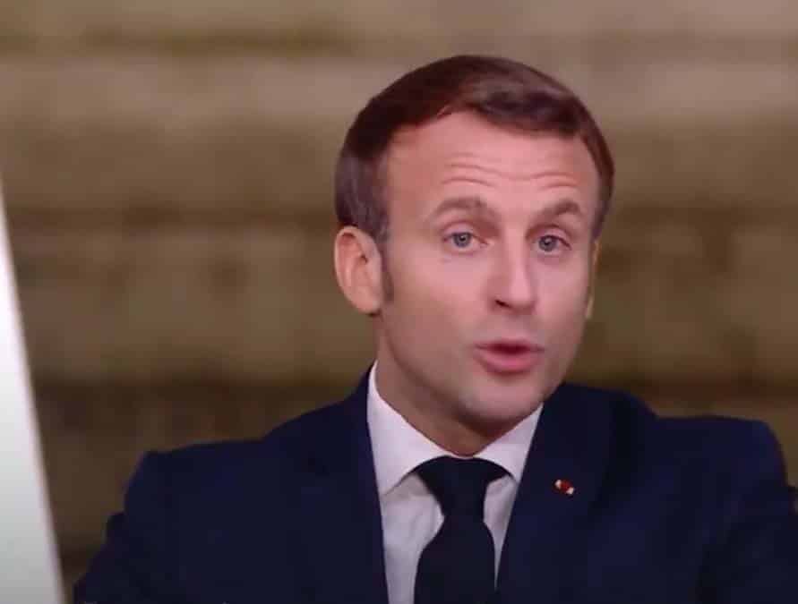 Después de tiroteos en Viena, Macron dice "no cederemos"