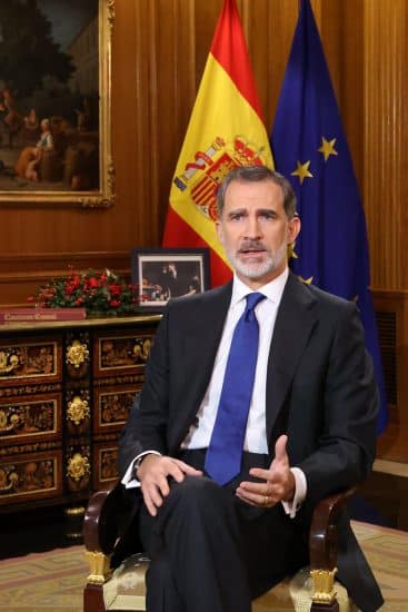 Felipe VI llama a mantener el ánimo a los españoles
