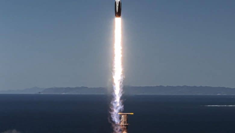 SpaceX pone en órbita más satélites de internet Starlink