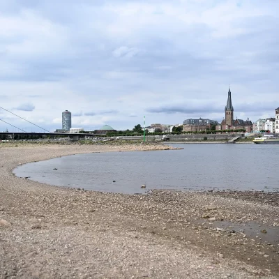 Bajos niveles de agua en río Rin generan preocupación