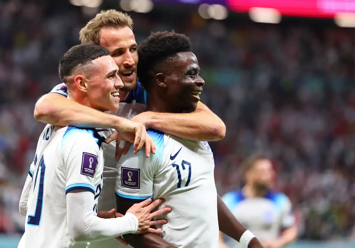 Inglaterra avanza a cuartos de final de Copa Mundial