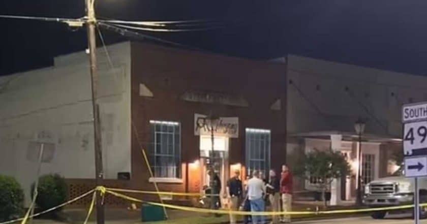 Cuatro fallecidos y varios lesionados tras tiroteo en Alabama
