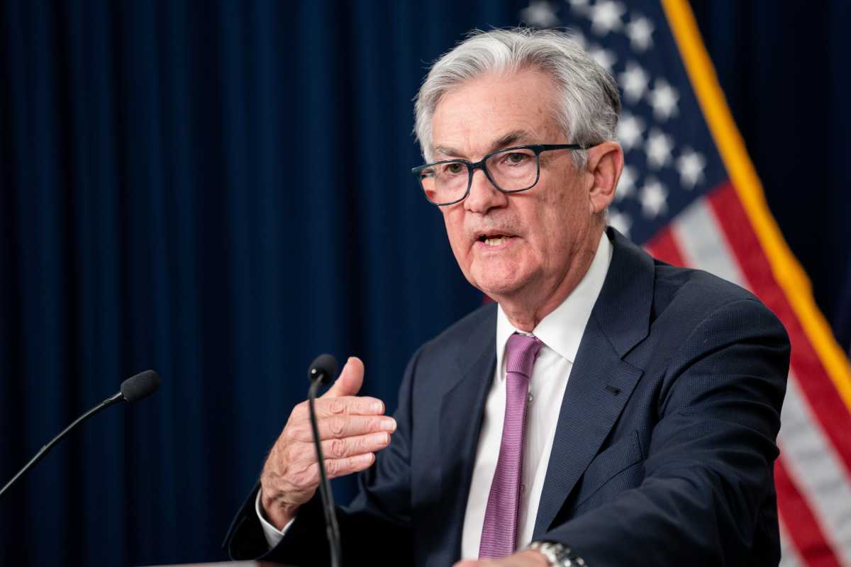 La Fed eleva tasas de fondos federales por inflación