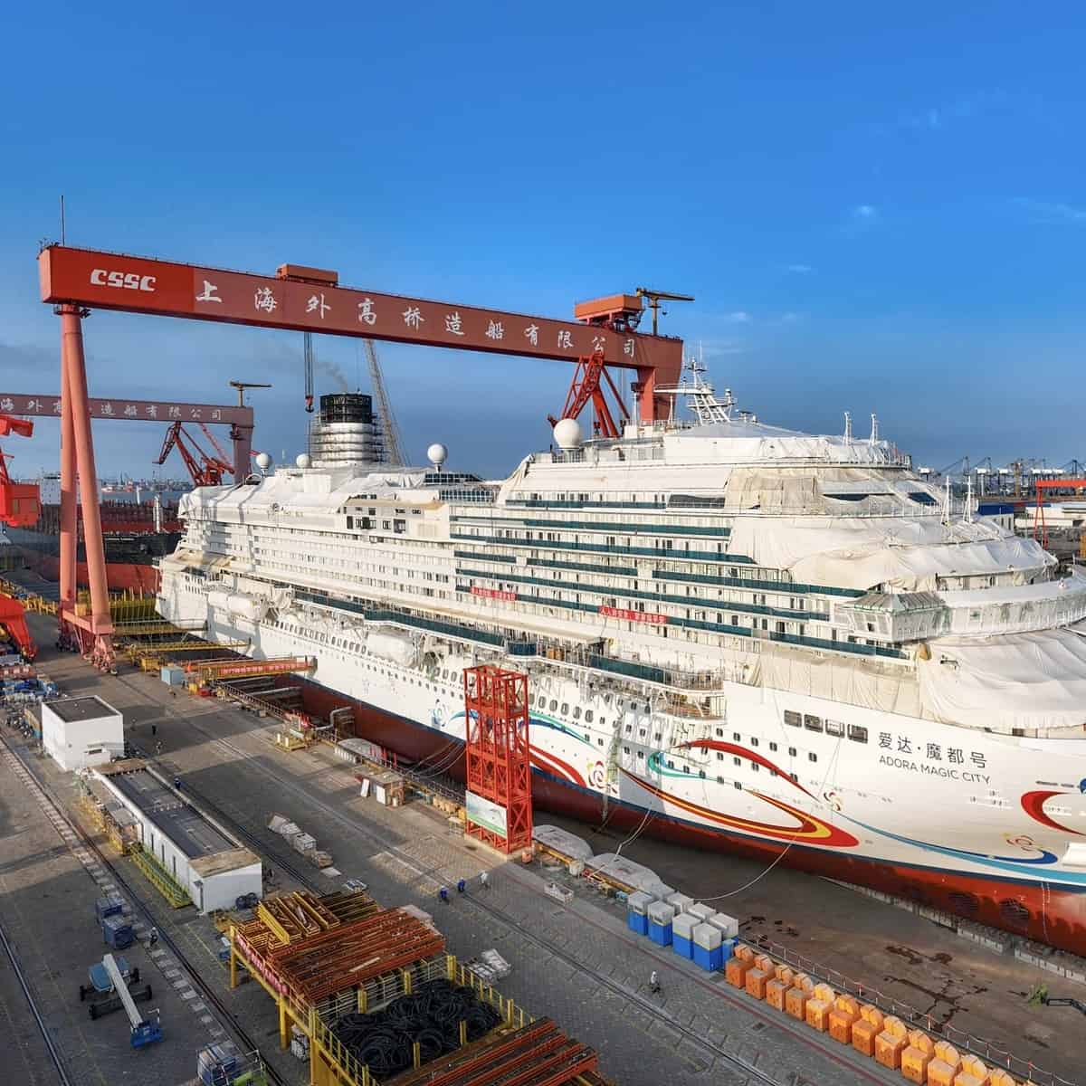 En Shanghai gran crucero chino de construcción nacional
