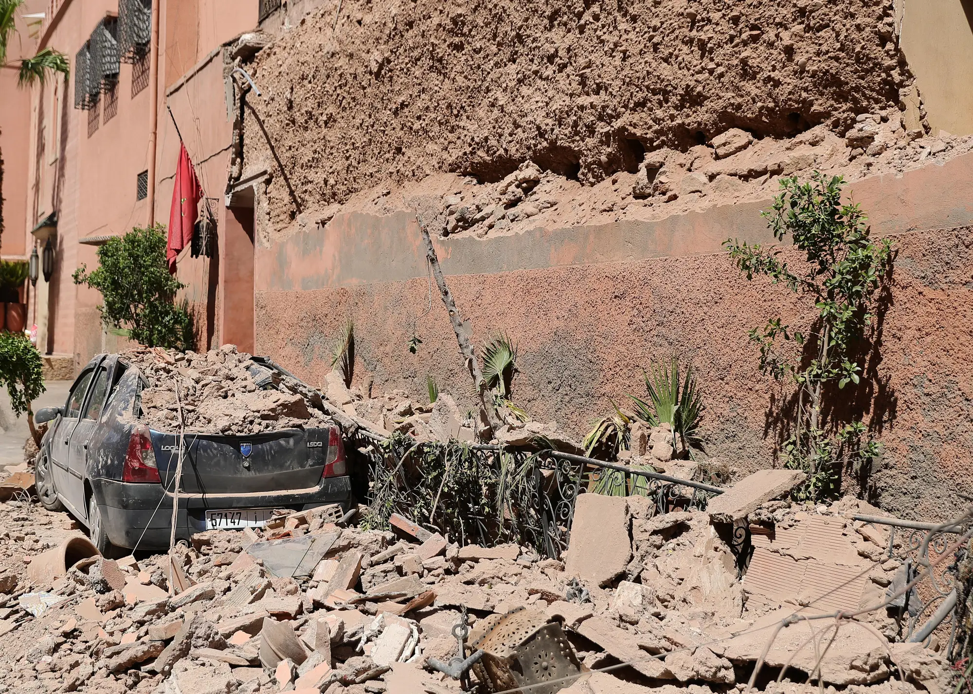 Número muertos terremoto en Marruecos se acerca a 2.500
