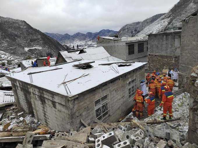47 personas sepultadas en deslizamiento de tierra en Yunnan