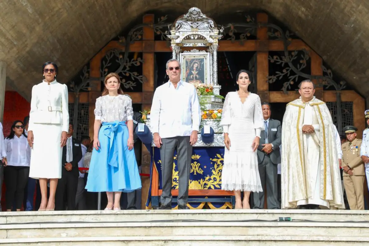 Abinader honra a la Virgen de La Altagracia en Higüey