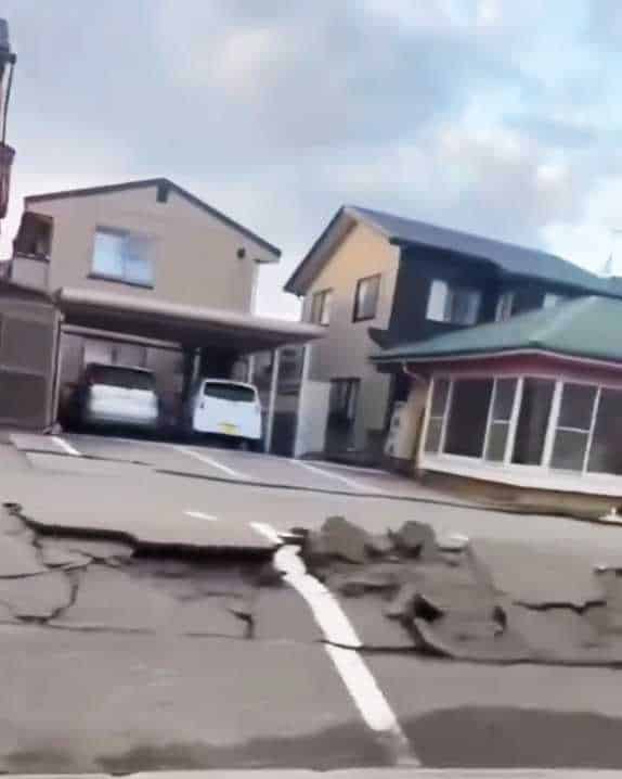 Sismo de magnitud 7,4 sacude aguas de isla japonesa de Honshu