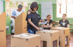 Cierra votación en elecciones a Presidencia y Congreso en República Dominicana