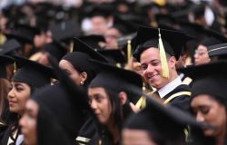 PUCMM celebra graduación y rector aboga por una reforma integral