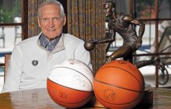 Fallece Jerry West, legendario escolta de los Lakers