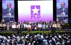 Danilo Medina llama a la unidad y autocrítica en el X Congreso Ordinario del PLD