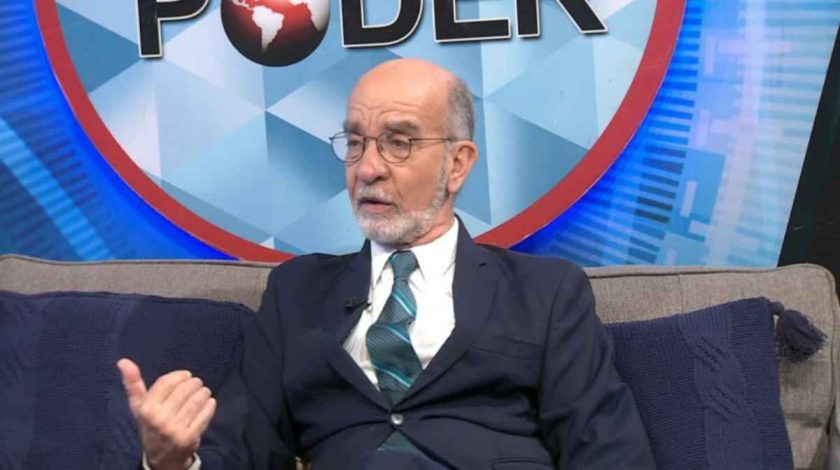 Las candidaturas independientes son irreversibles dice Pou Daniel Pou, analista político, hablando en Esferas de Poder sobre la decisión del Tribunal Constitucional de permitir candidaturas independientes en la República Dominicana.