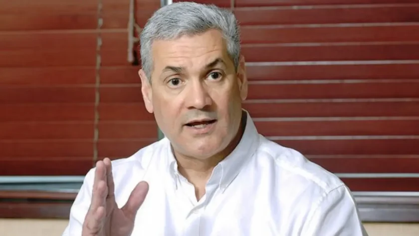 Gonzalo Castillo descarta candidatura 2028