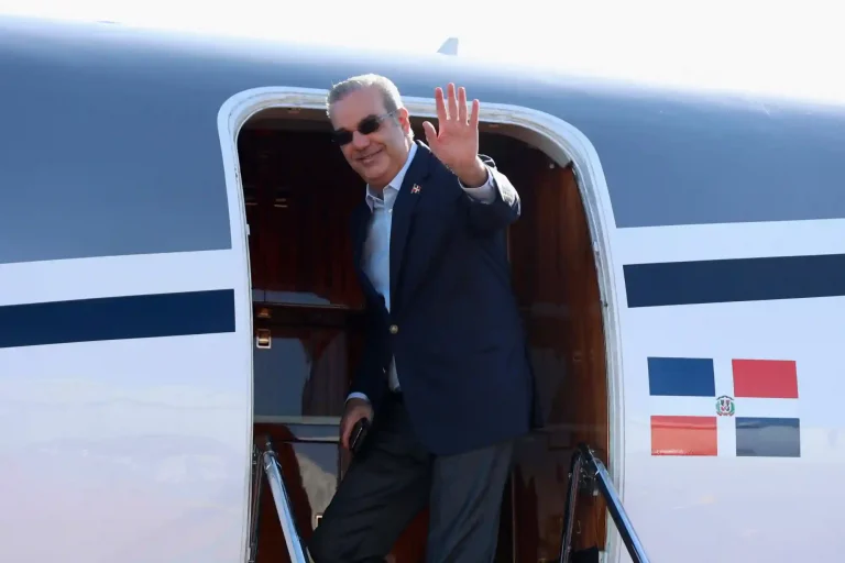 Abinader asiste a toma de posesión Yamandú Orsi en Uruguay