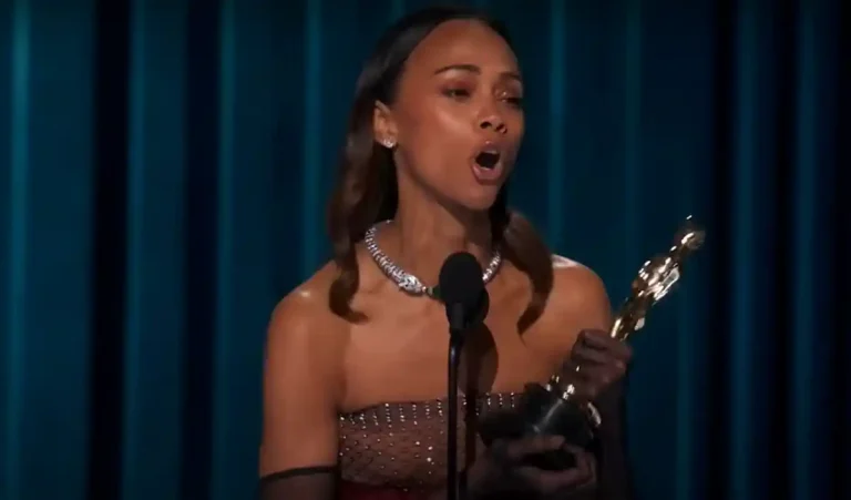 Zoe Saldaña hace historia en los Óscar 2025 y dedica premio a su abuela