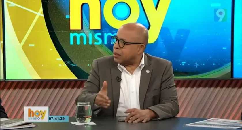 Alfredo Pacheco defiende reforma de residuos sólidos en medio de críticas Alfredo Pacheco defiende reforma de residuos sólidos en medio de críticas