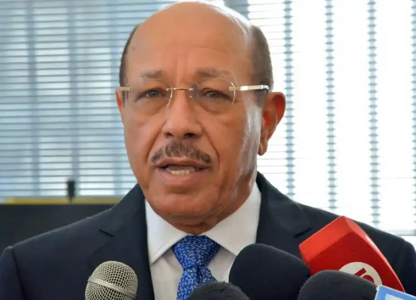 Temístocles Montás alerta sobre guerra arancelaria global