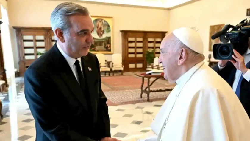 Abinader asistirá a funeral del papa Francisco en Roma